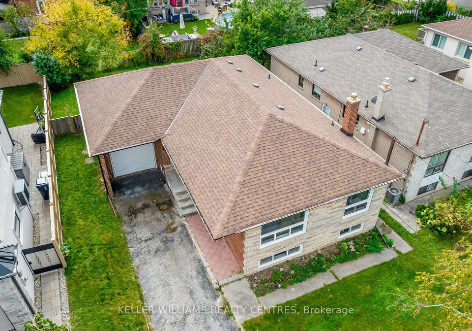 221-acton-avenue-toronto-ontario-c8107538