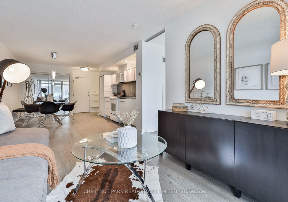 4-spadina-avenue-toronto-ontario-c8175790