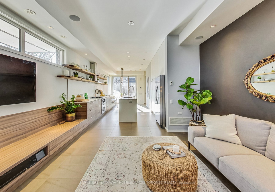 56-lippincott-street-toronto-ontario-c8211346