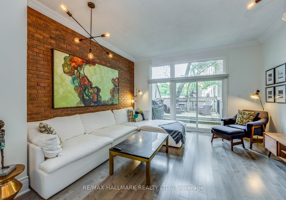 217-mutual-street-toronto-ontario-c8223098