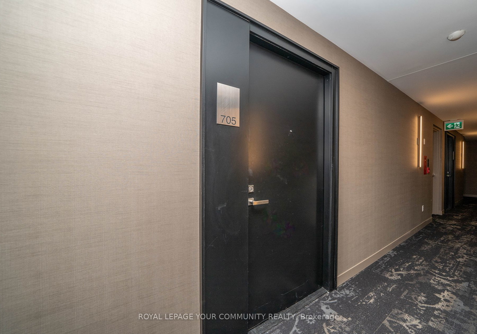 31-tippett-road-w-toronto-ontario-c8302576