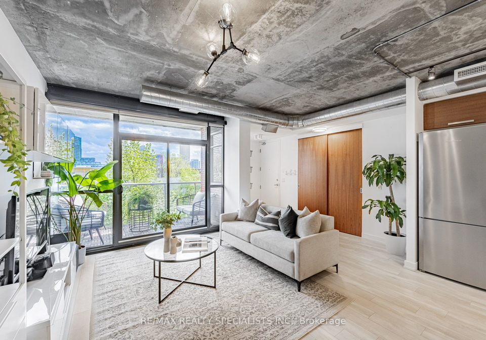 64-niagara-street-toronto-ontario-c8321572