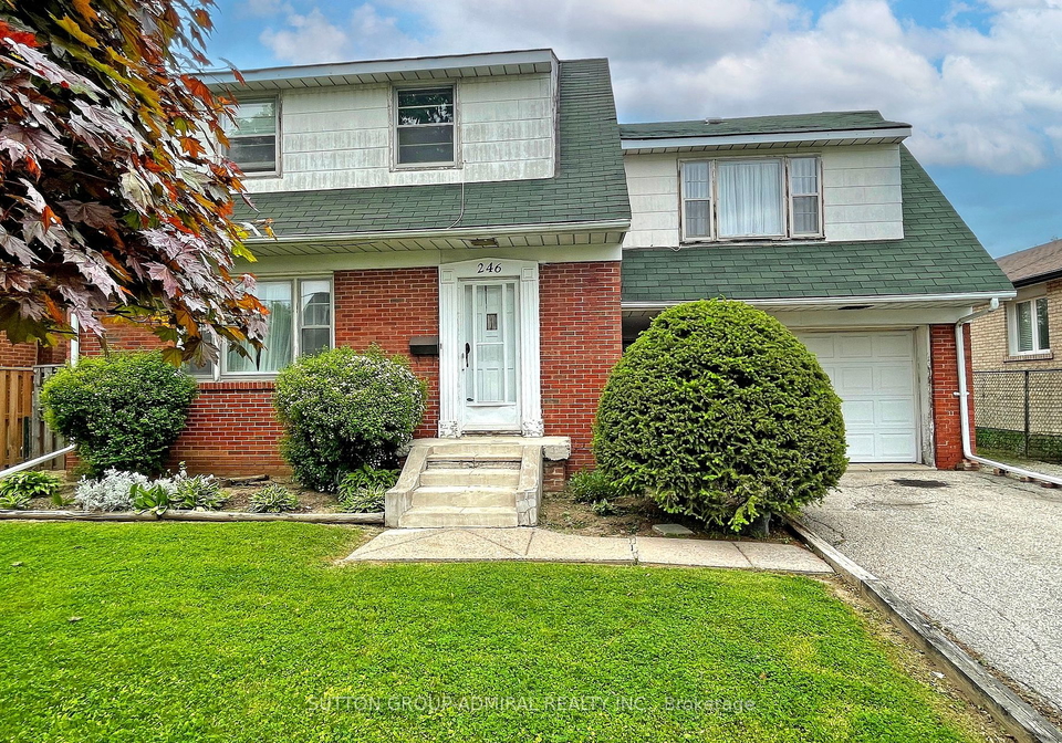 246-waterloo-avenue-toronto-ontario-c8357056