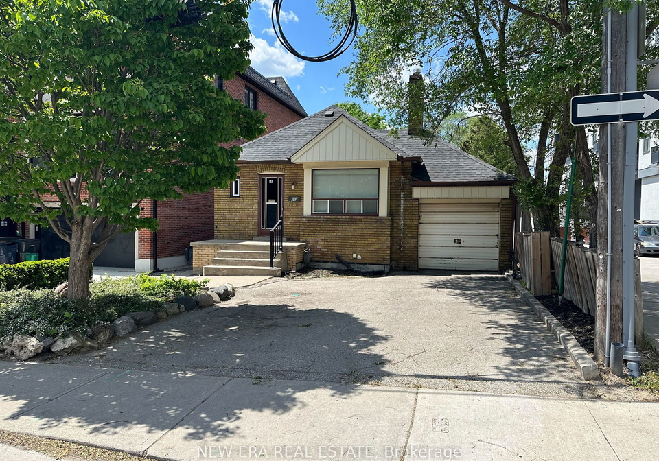 56-camberwell-road-toronto-ontario-c8371434