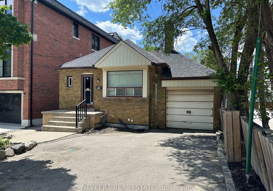 56-camberwell-road-toronto-ontario-c8371434