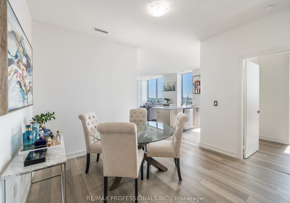 1603-eglinton-avenue-toronto-ontario-c8372742