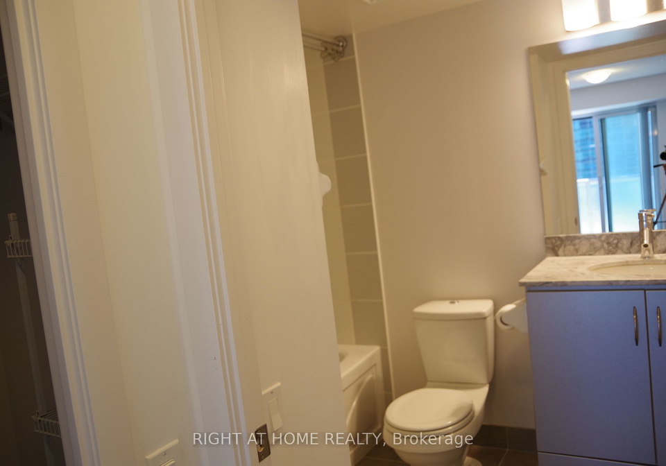 5168-yonge-street-w-toronto-ontario-c8404652