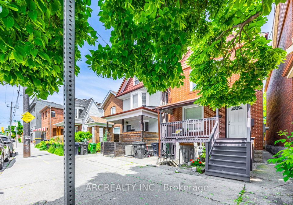 275-christie-street-toronto-ontario-c8413564