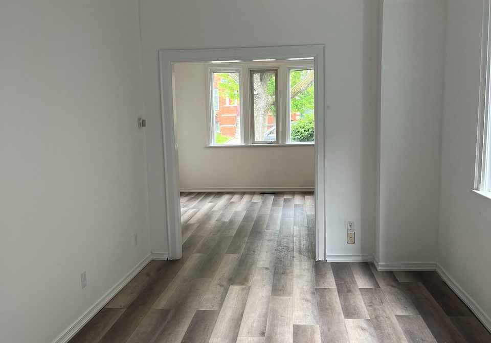 547-glencairn-avenue-toronto-ontario-c8432438