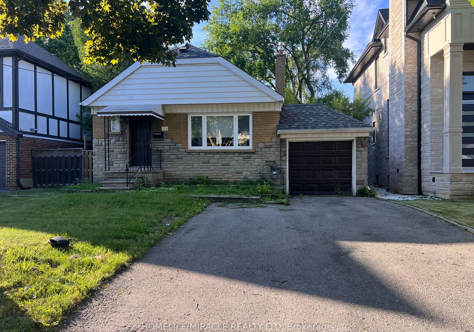 154-poyntz-avenue-toronto-ontario-c9006116