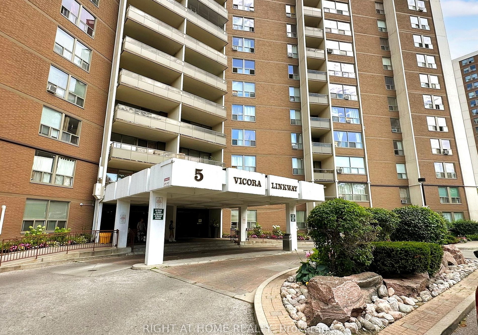5-vicora-linkway-toronto-ontario-c9033580