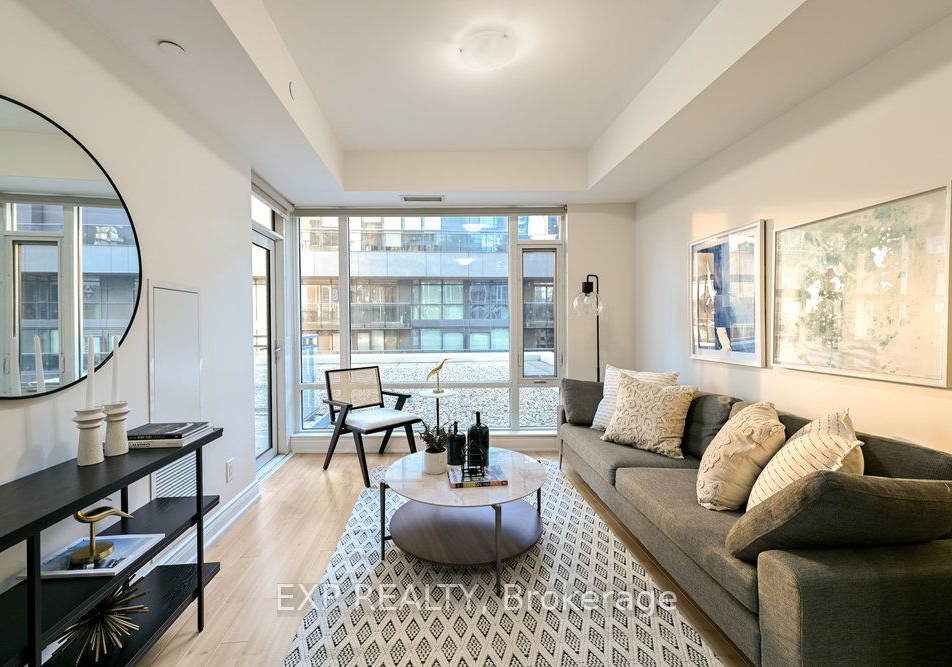 21-widmer-street-toronto-ontario-c9037944
