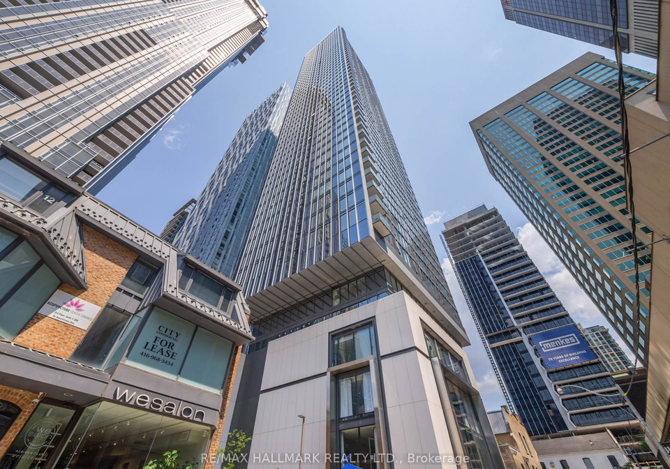 8-cumberland-street-toronto-ontario-c9370625