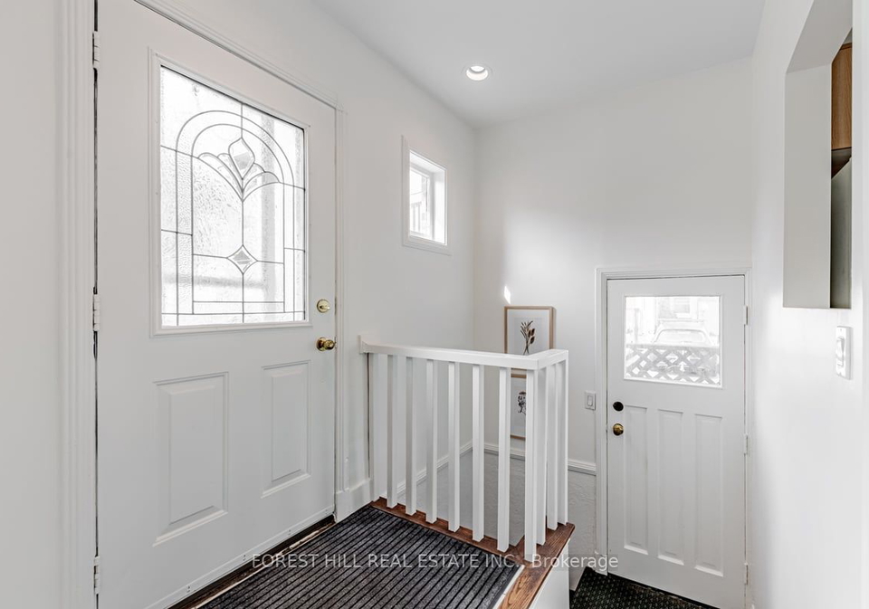 55-camberwell-road-toronto-ontario-c9395951