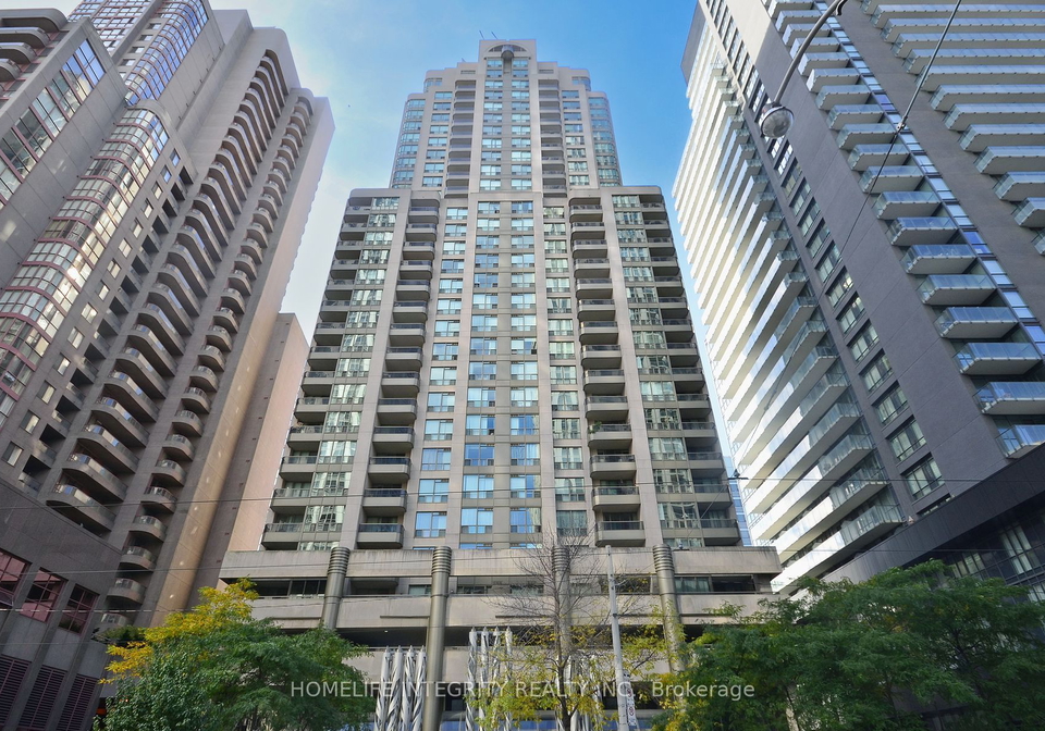 750-bay-street-e-toronto-ontario-c9418476