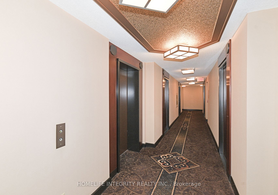 750-bay-street-e-toronto-ontario-c9418476