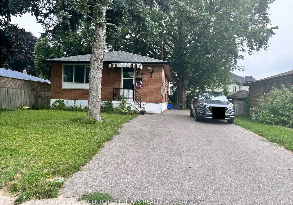 744-olive-avenue-oshawa-ontario-e10415550