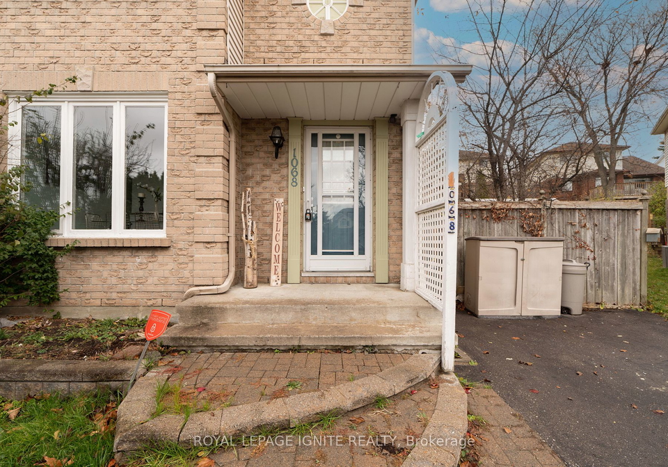 1068-pepperbush-court-oshawa-ontario-e10893791