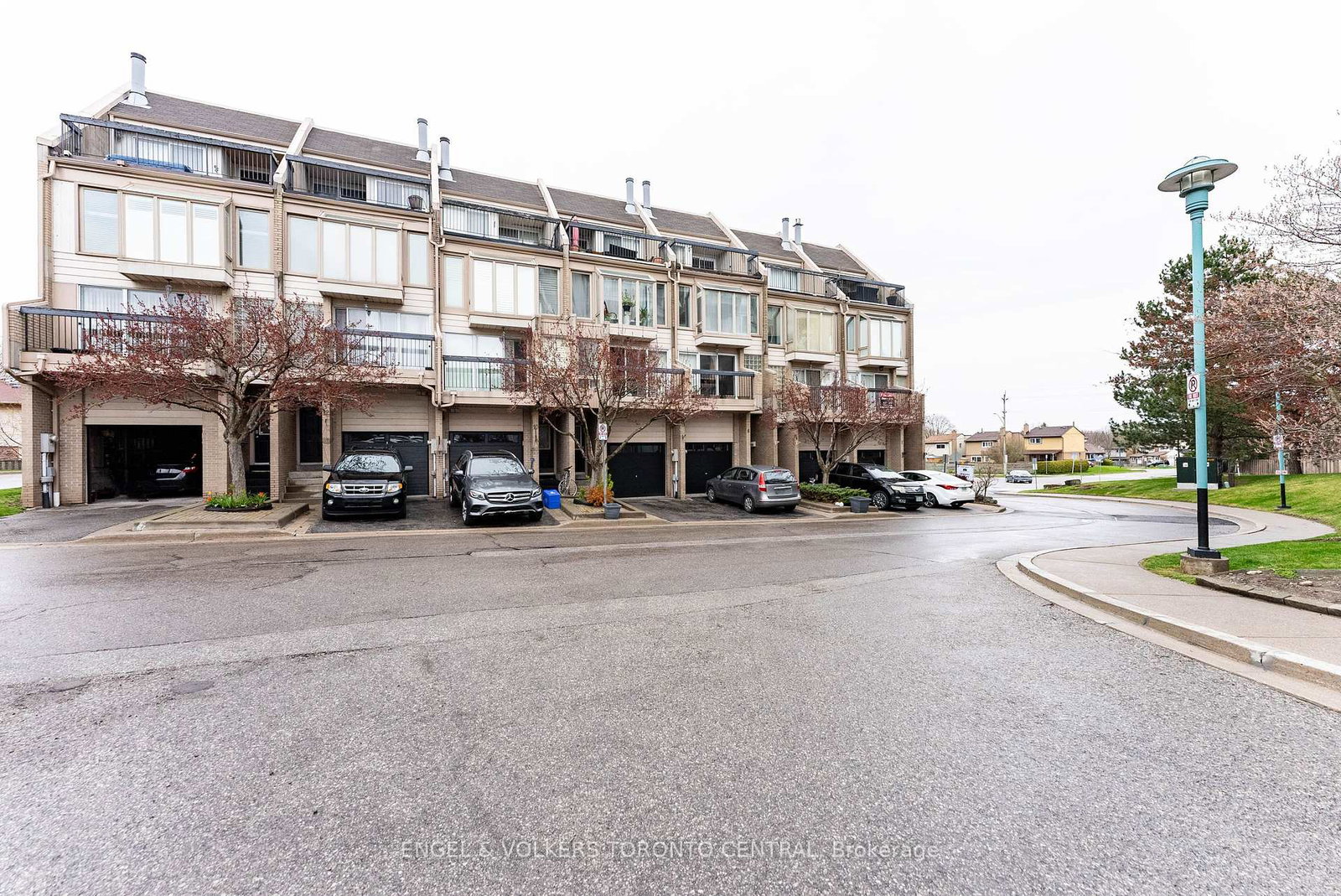 6-cumberland-lane-ajax-ontario-e11914643
