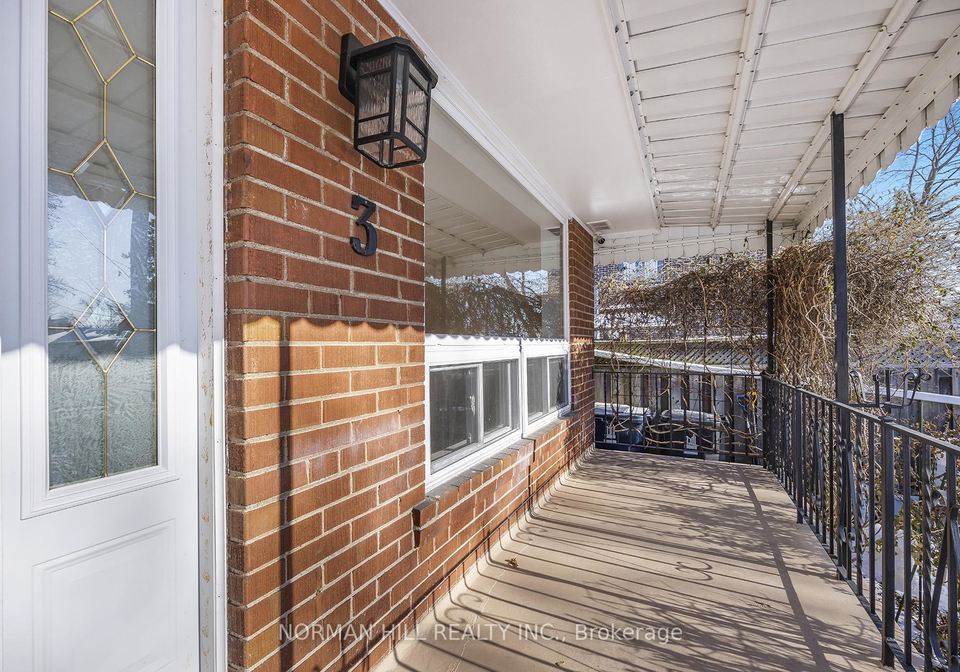 3-christina-crescent-scarborough-ontario-e11935440