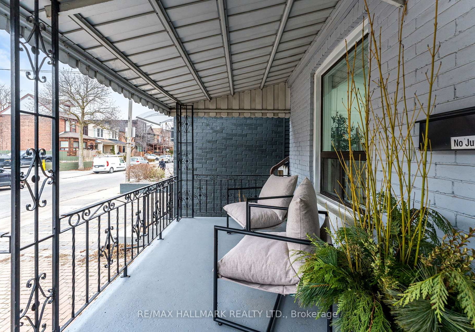 15-ferrier-avenue-east-york-ontario-e11938096