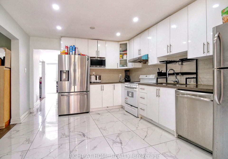 79-fieldnest-crescent-whitby-ontario-e11979139