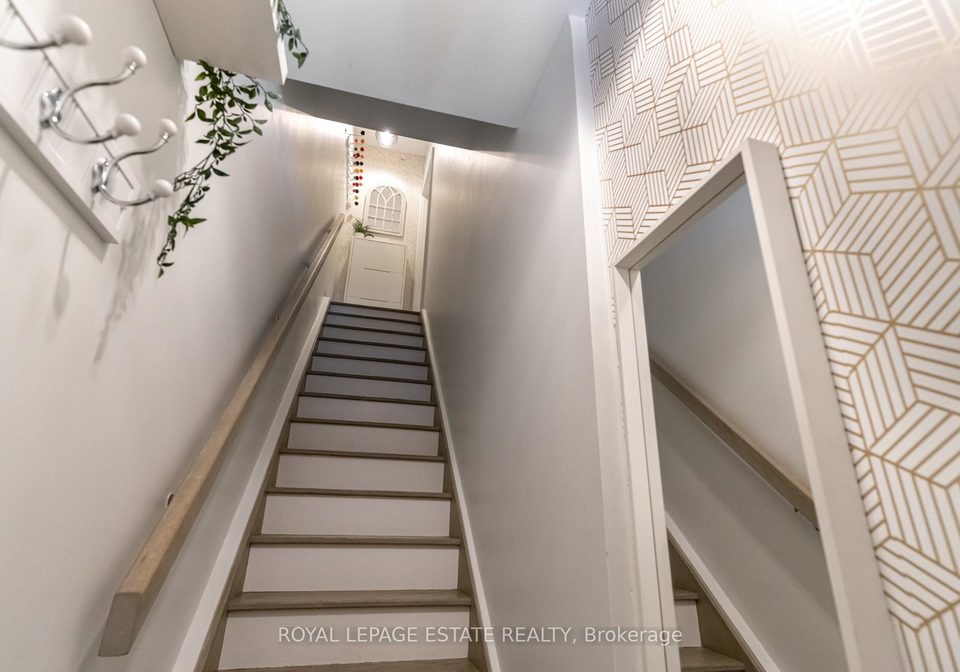 150-broadview-avenue-toronto-ontario-e11987024
