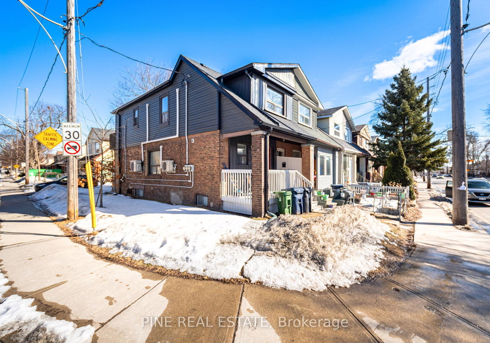 655-coxwell-avenue-toronto-ontario-e12010551