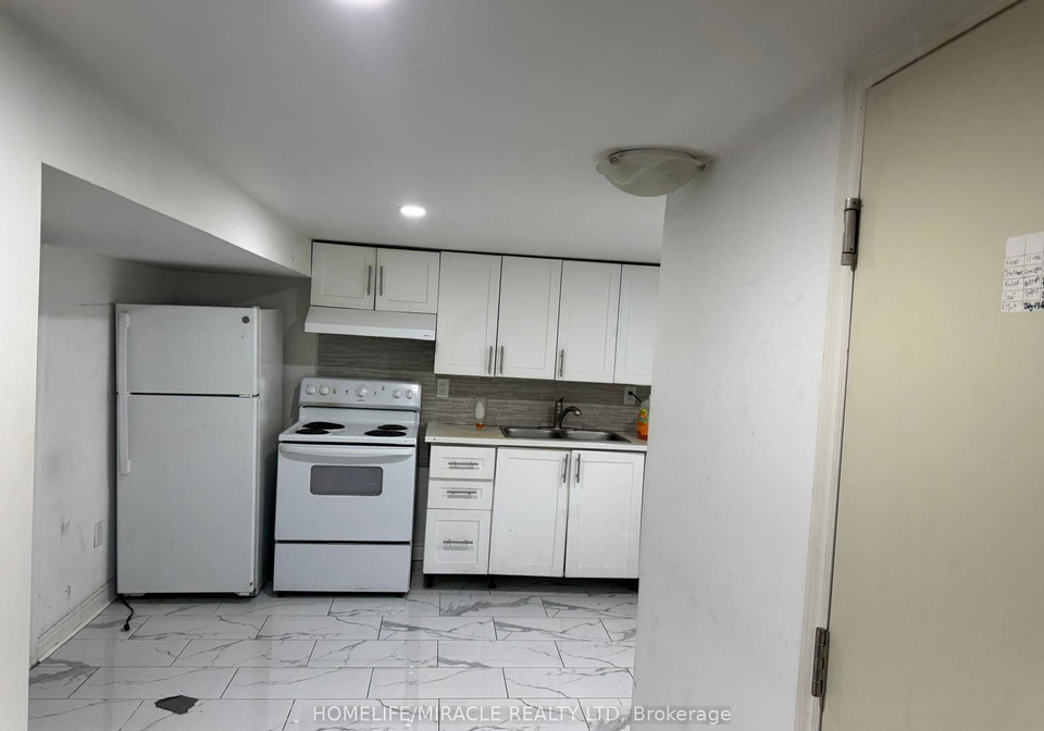 18-knightsbridge-road-scarborough-ontario-e12022000