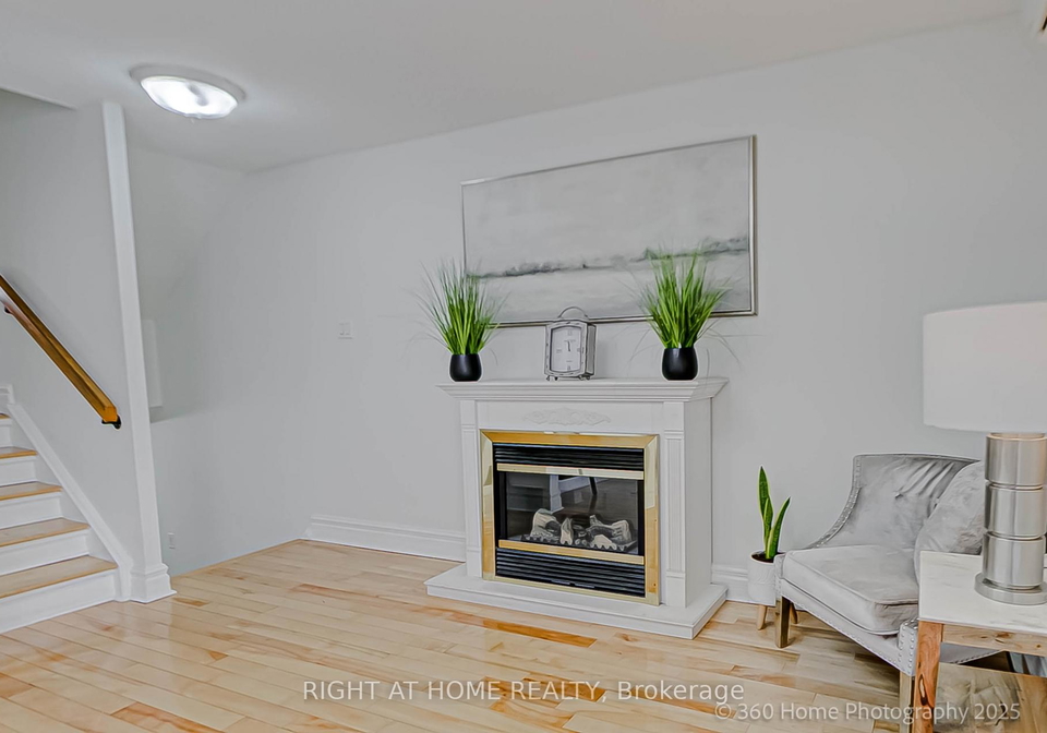 2020-pharmacy-avenue-scarborough-ontario-e12022871