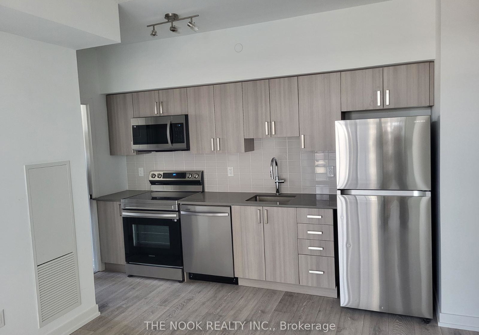 1455-celebration-drive-pickering-ontario-e12042977