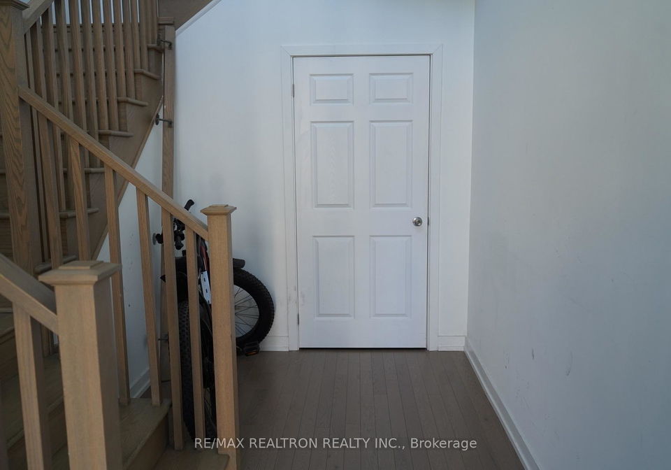 400-finch-avenue-pickering-ontario-e12045672