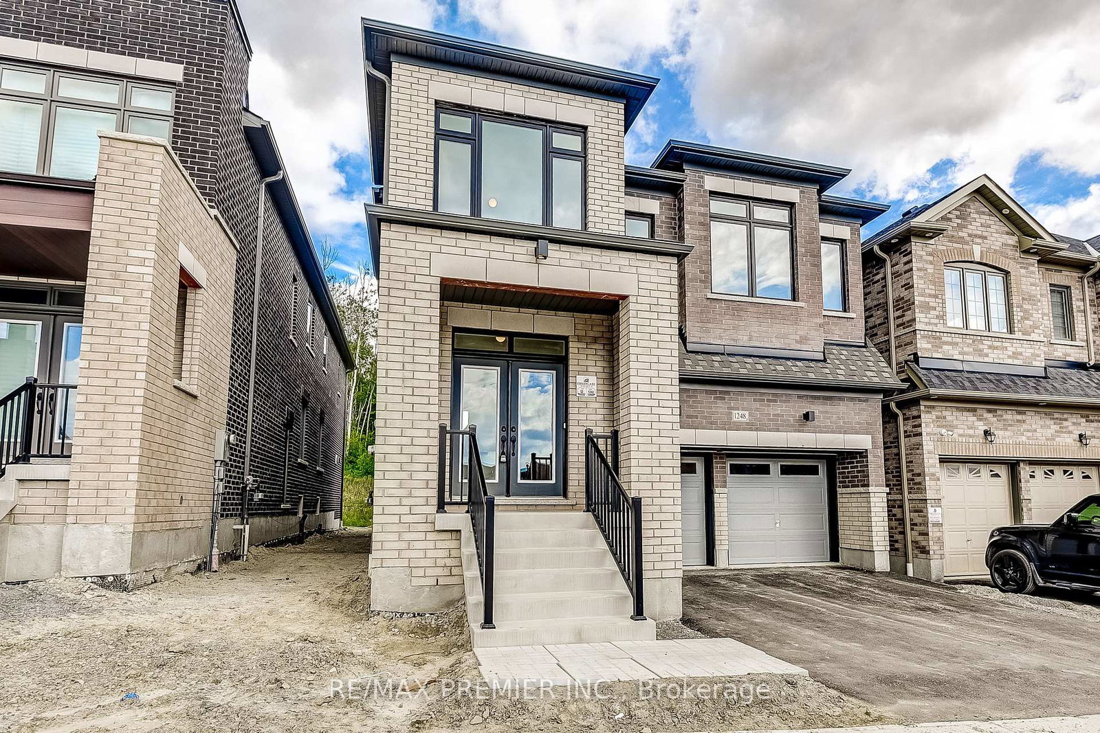 1248-talisman-manor-pickering-ontario-e12049428