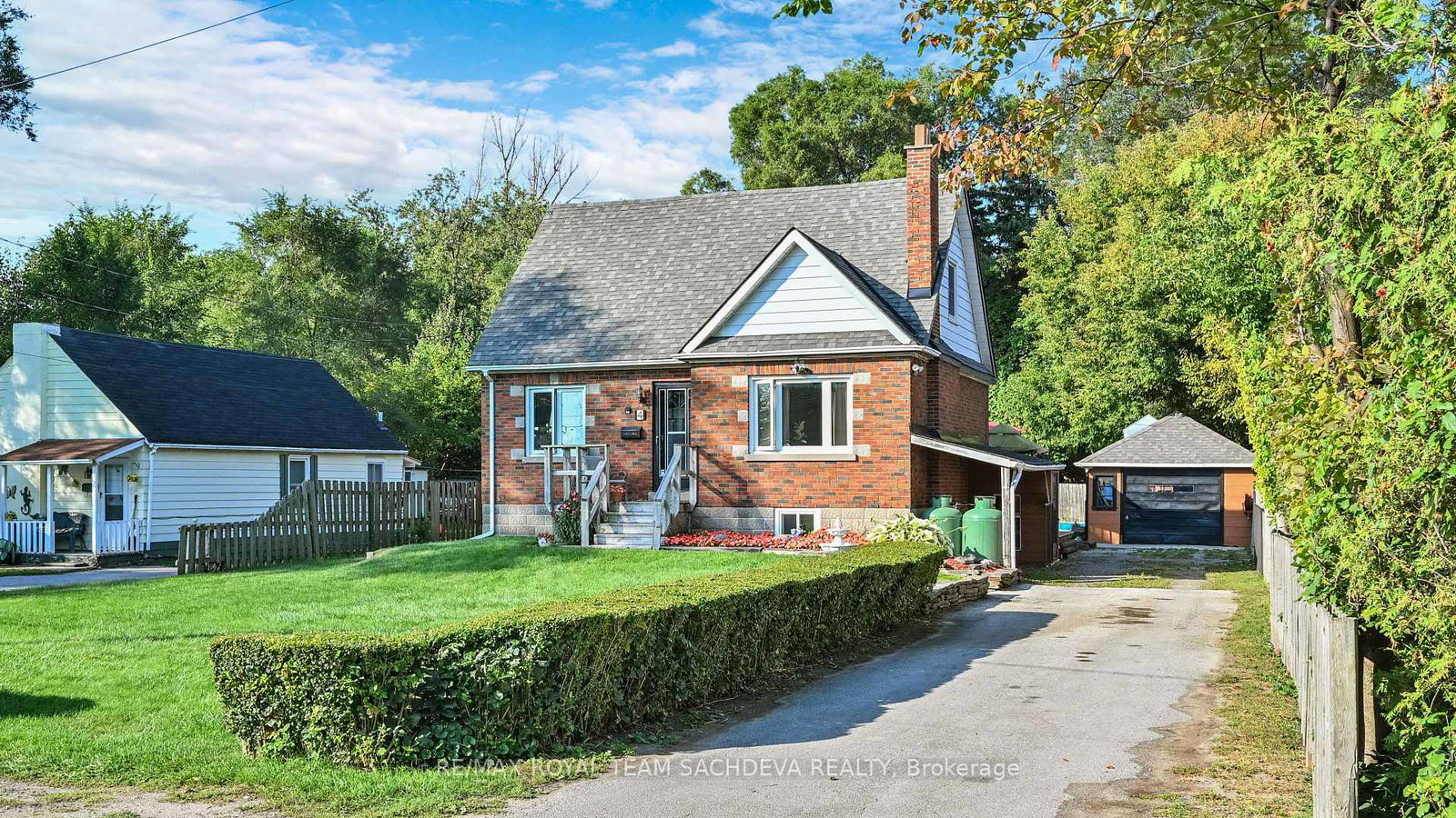 4-adams-drive-scarborough-ontario-e12066143
