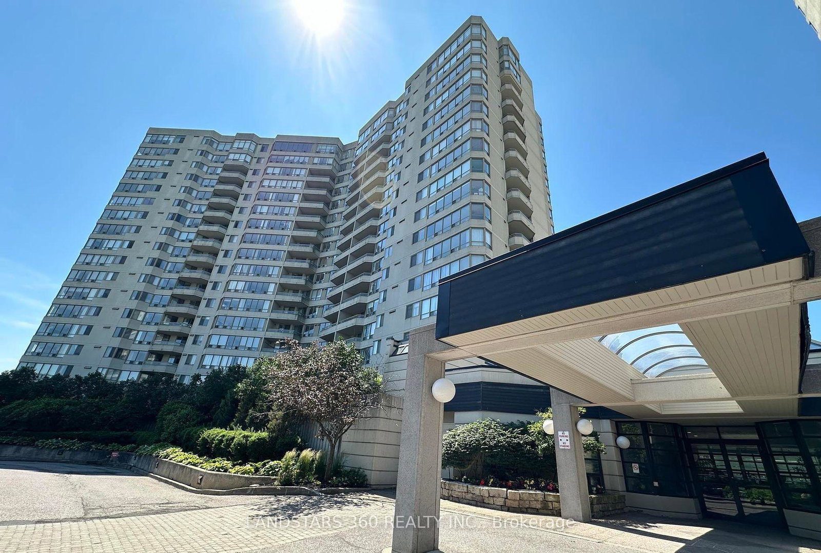 150-alton-towers-circle-scarborough-ontario-e12066270