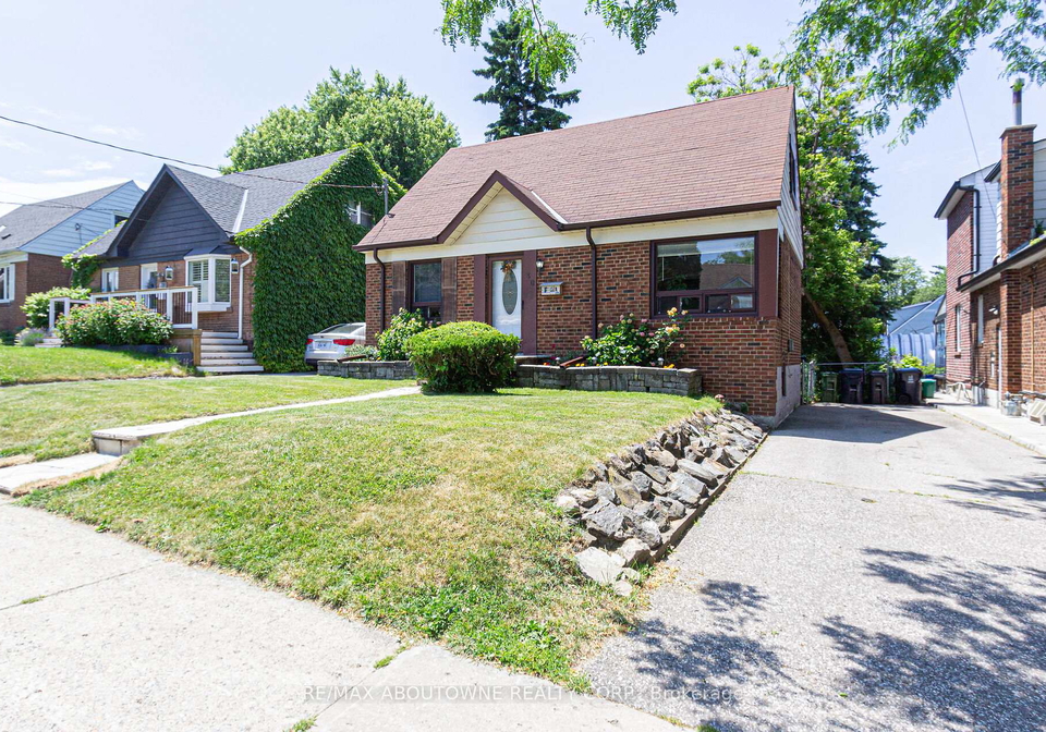 30-wolcott-avenue-scarborough-ontario-e12067257