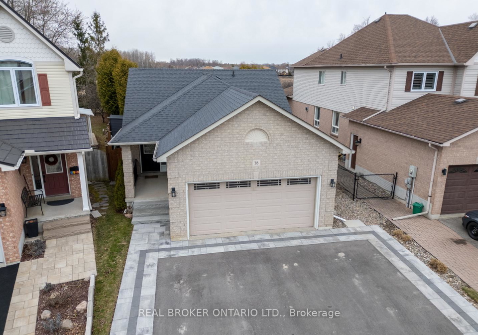 38-brownstone-crescent-clarington-ontario-e12074415