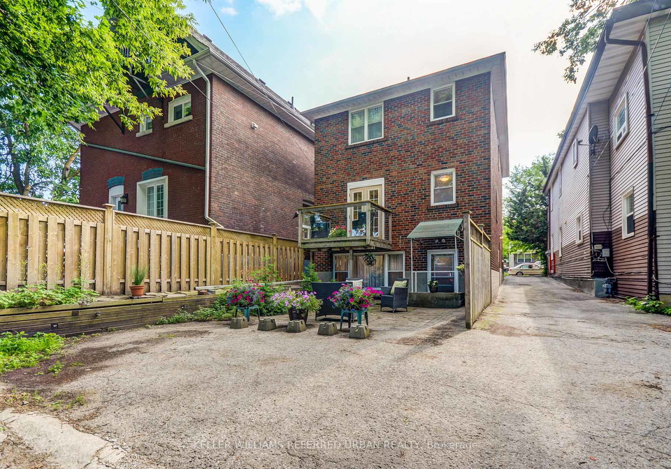 407-woodbine-avenue-toronto-ontario-e12076258
