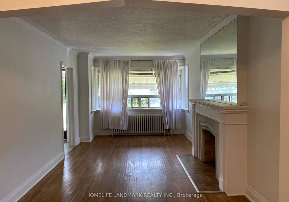 11-hutton-avenue-east-york-ontario-e12082634