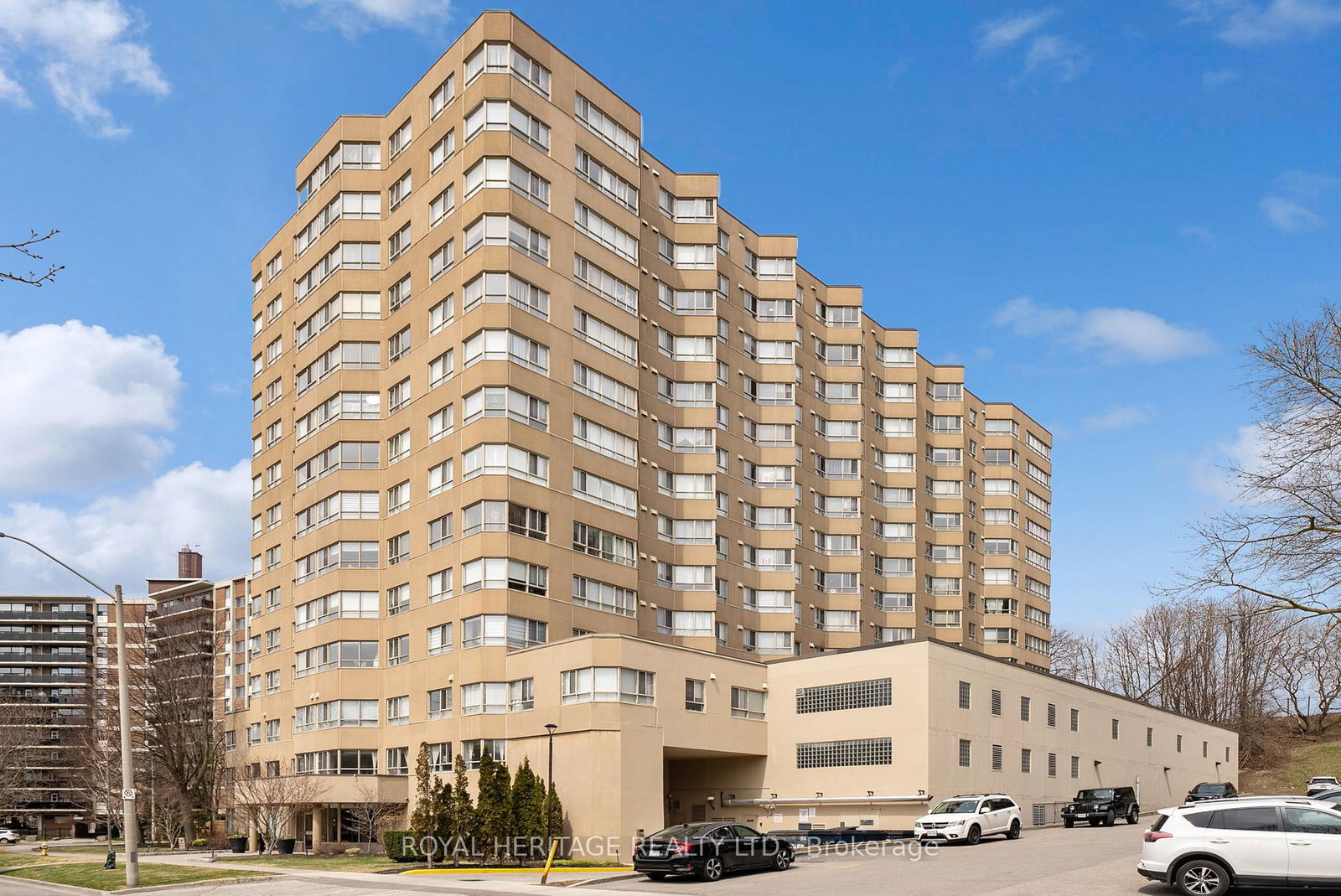 4-park-vista-east-york-ontario-e12086389