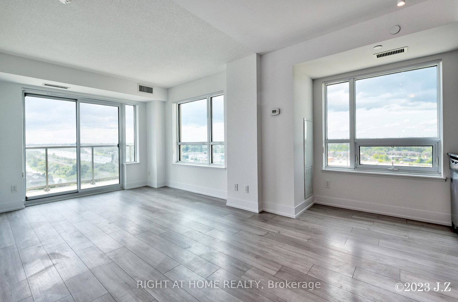 1215-bayly-street-pickering-ontario-e12093160