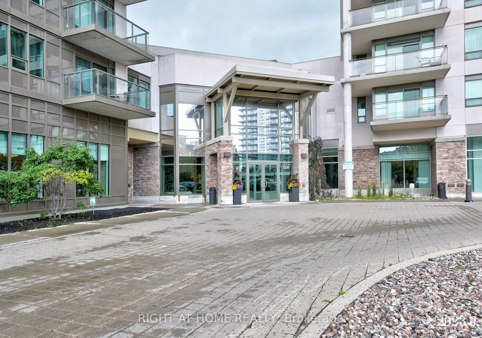 1215-bayly-street-pickering-ontario-e12093160