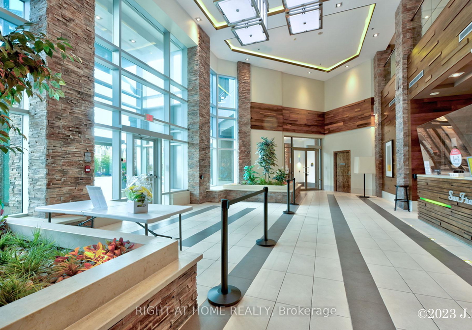 1215-bayly-street-pickering-ontario-e12093160