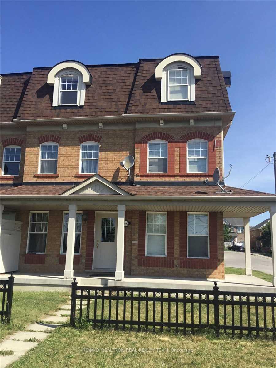8892-sheppard-avenue-e-scarborough-ontario-e12093585