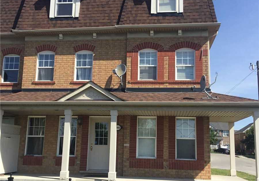 8892-sheppard-avenue-e-scarborough-ontario-e12093585