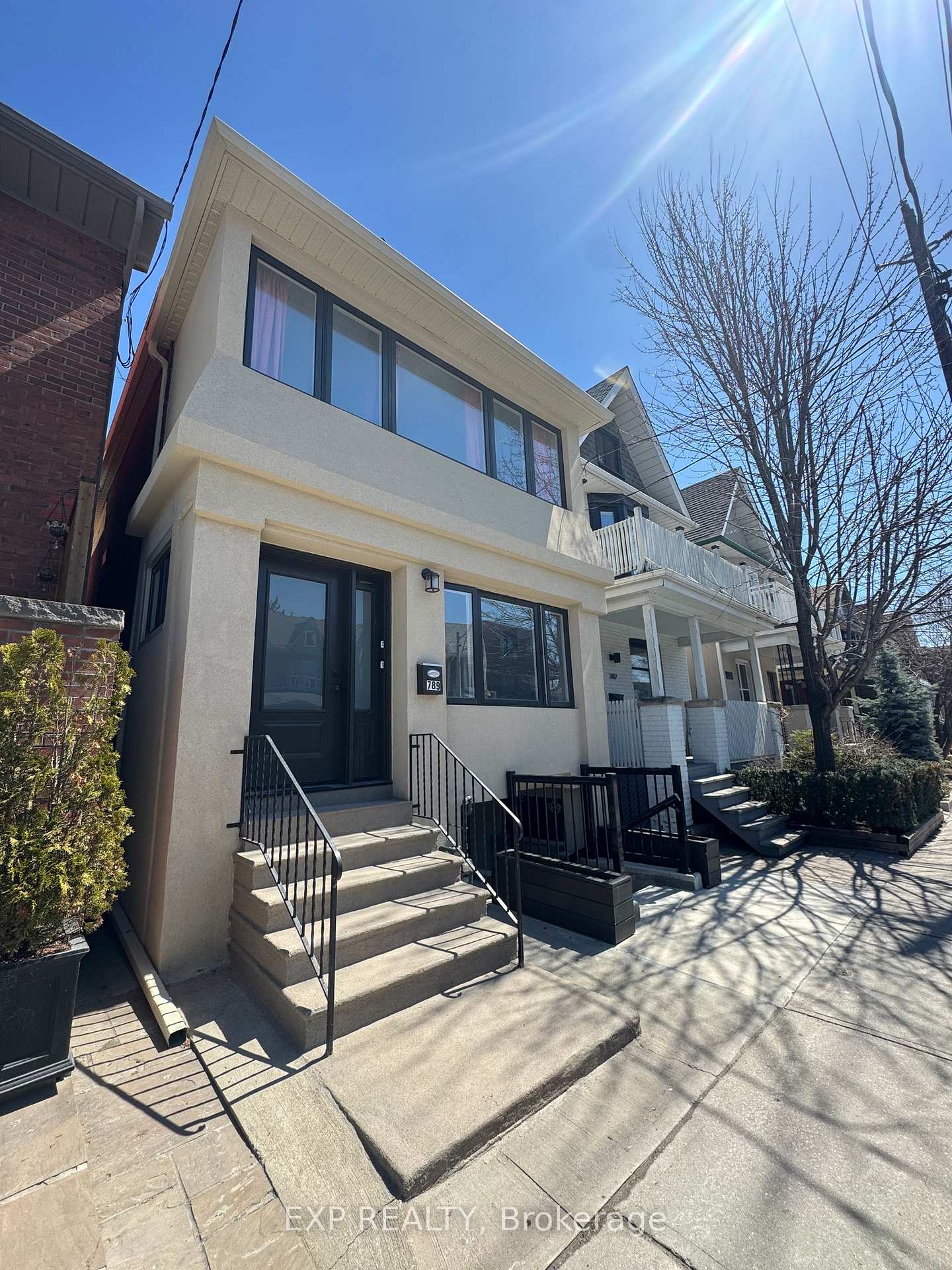 789-pape-avenue-east-york-ontario-e12096958