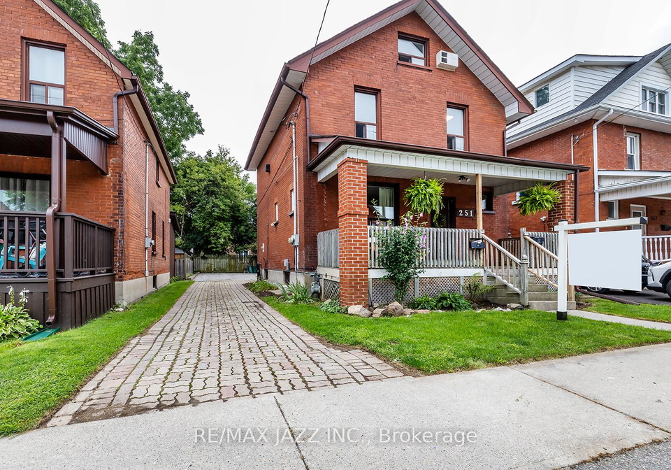 251-arthur-street-oshawa-ontario-e12103531