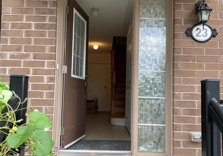 23-tillinghast-lane-scarborough-ontario-e12106549