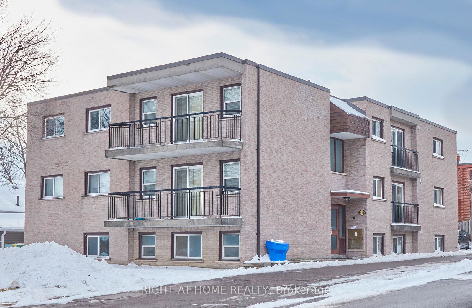 946-masson-street-oshawa-ontario-e12108621
