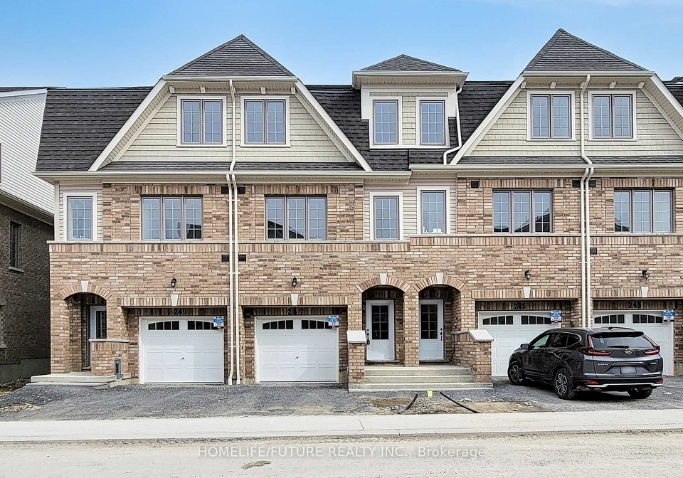 247-danzatore-path-oshawa-ontario-e12108821